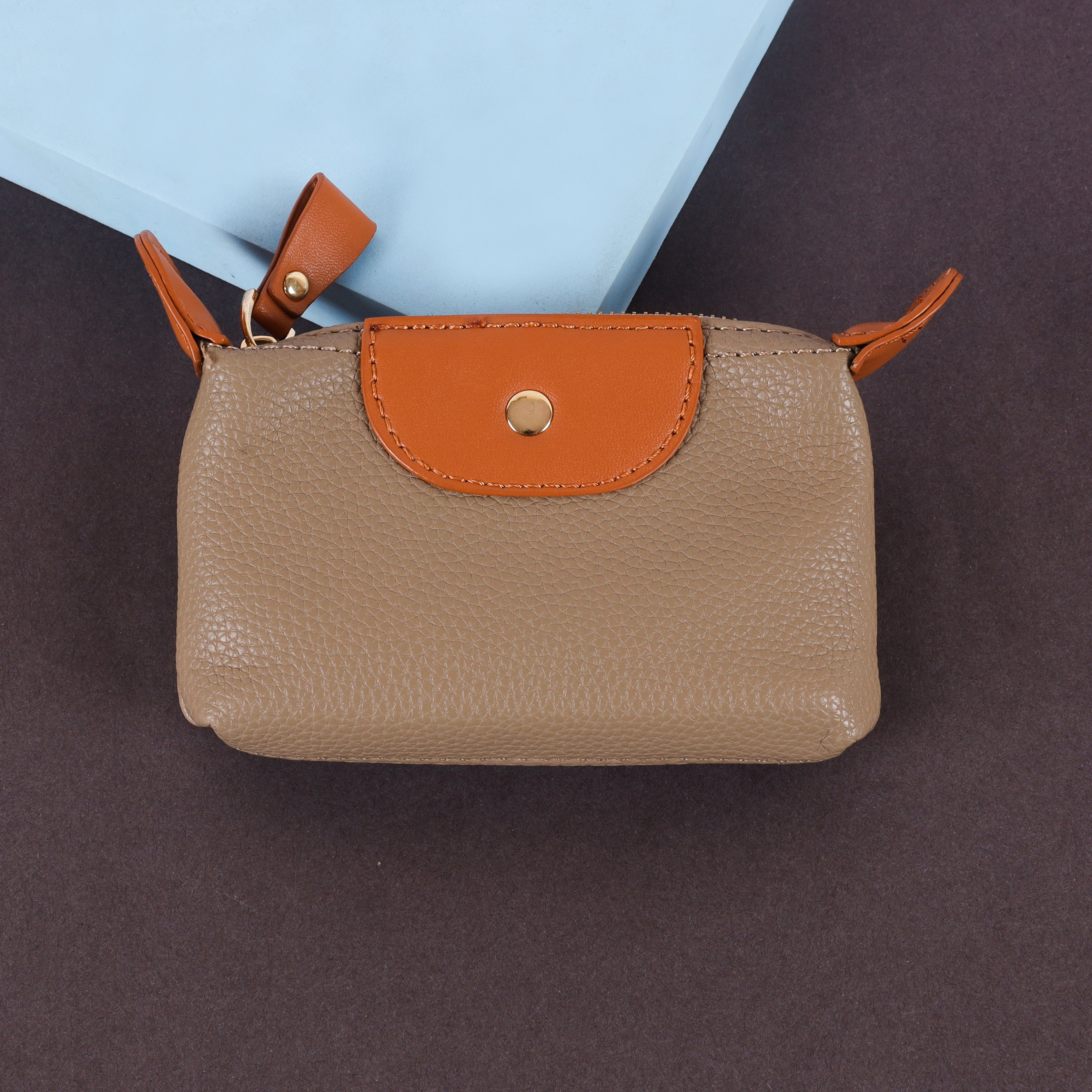 The "Metro" Compact Wallet: Elegant PU Leather Mini Purse with Gold-Tone Bar Accent