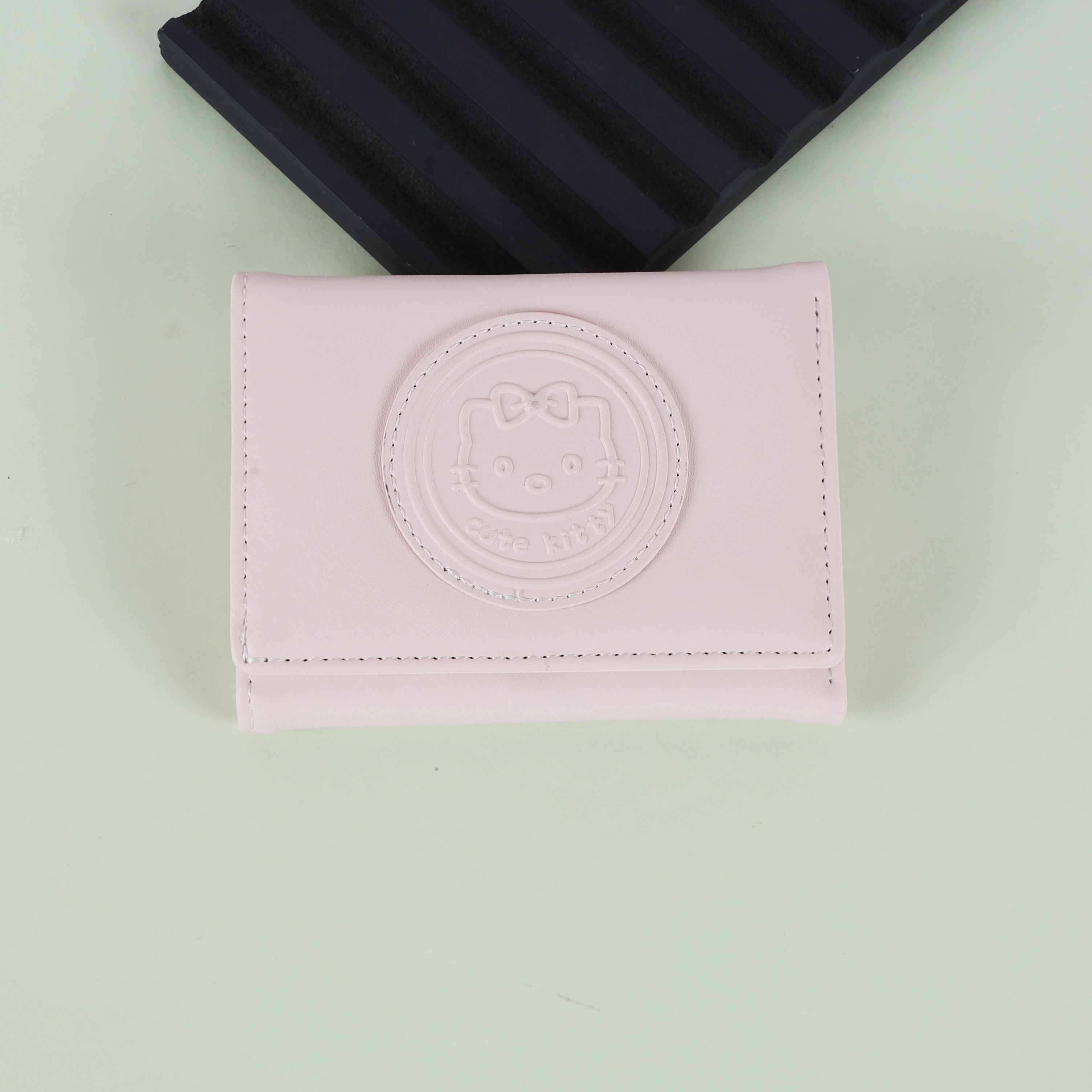 The "Cute Kitty" Tri-Fold Wallet: Cute PU Leather Mini Purse with 3D Appliqué & Card Slots